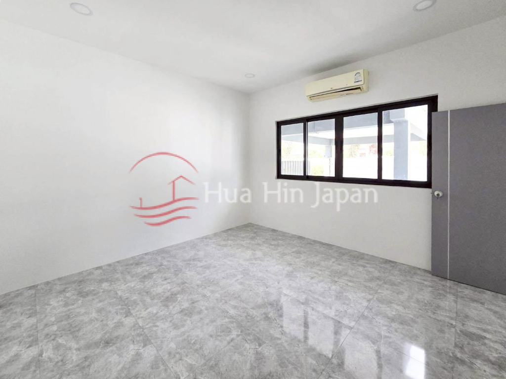 Distress Sale! Newly Completed Beautiful Pool Villa in Soi 70 Hua Hin near Immigration for Sale - Hin Lek Fai - photo 11