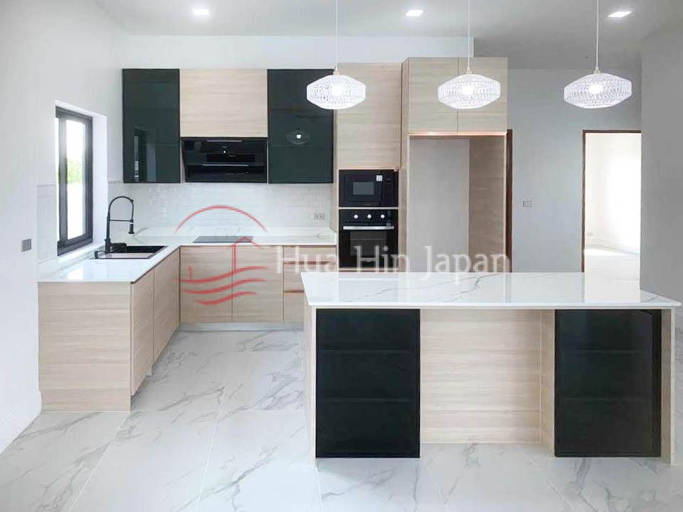 Luxury Villa Hua Hin for Sale – Peaceful Location in Soi 112 with Stunning Mountain Views