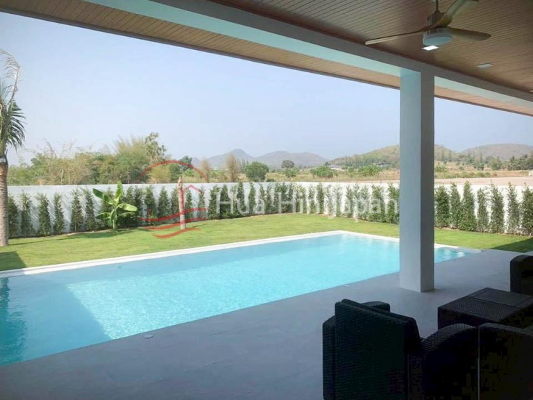 Luxury Villa Hua Hin for Sale – Peaceful Location in Soi 112 with Stunning Mountain Views - Hua Hin - photo 2