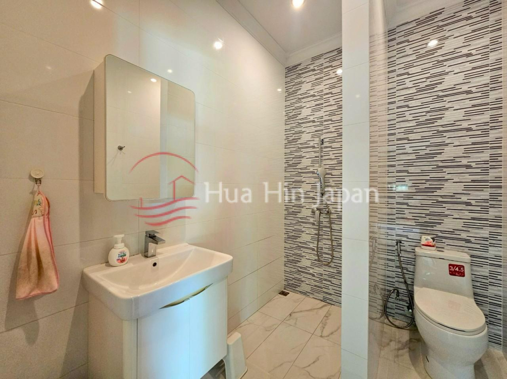 3 Bed 3 Bath Tropical Pool Villa with Private Garden in Hua Hin Soi 70 - Hin Lek Fai - photo 16