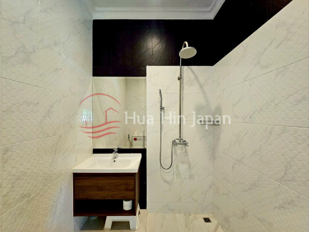 3 Bed 3 Bath Tropical Pool Villa with Private Garden in Hua Hin Soi 70 - Hin Lek Fai - photo 12