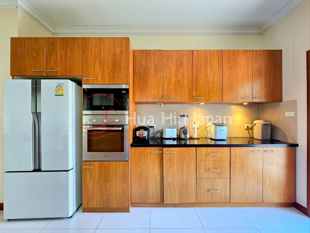 3 Bed 3 Bath Tropical Pool Villa with Private Garden in Hua Hin Soi 70 - Hin Lek Fai - photo 9