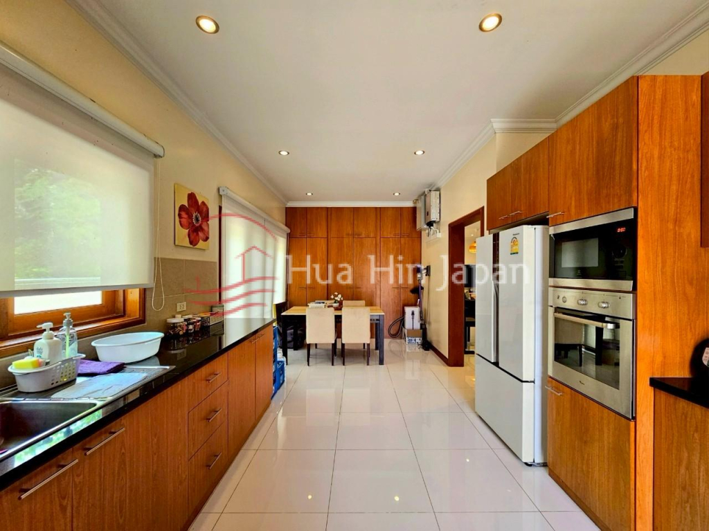 3 Bed 3 Bath Tropical Pool Villa with Private Garden in Hua Hin Soi 70 - Hin Lek Fai - photo 7