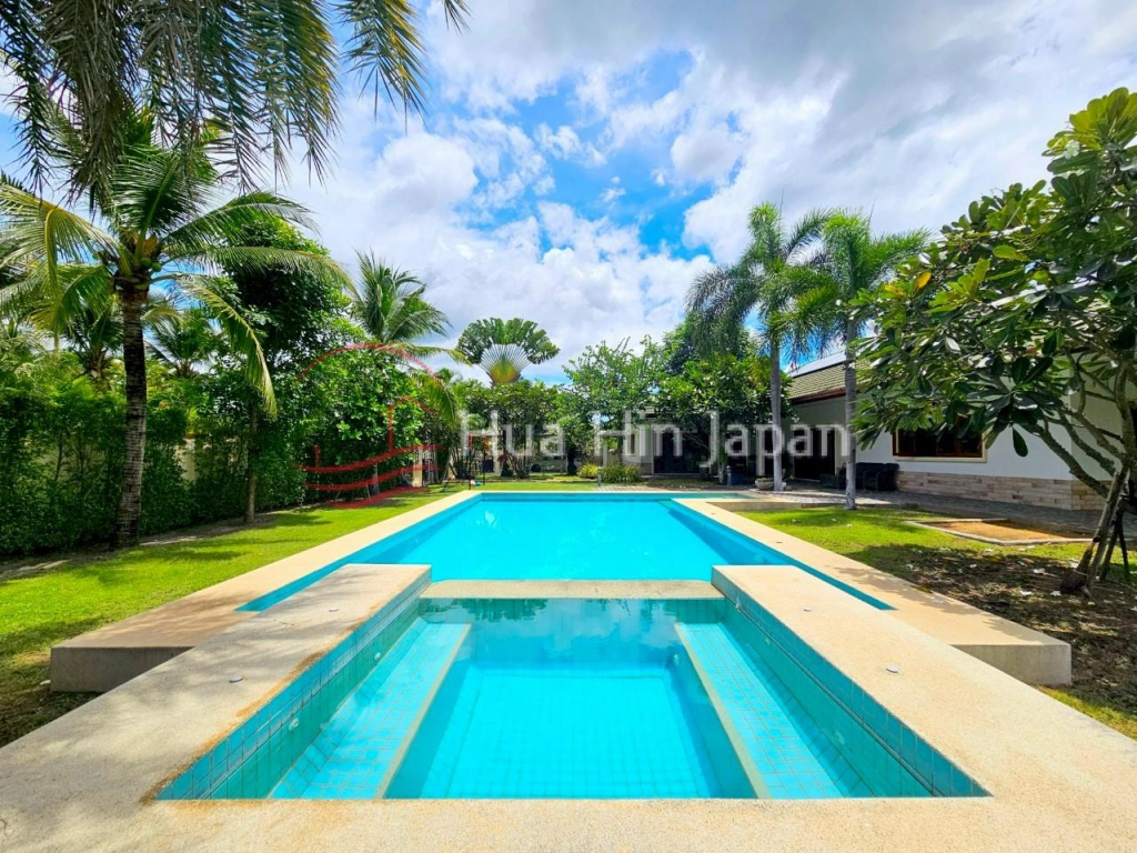 3 Bed 3 Bath Tropical Pool Villa with Private Garden in Hua Hin Soi 70
