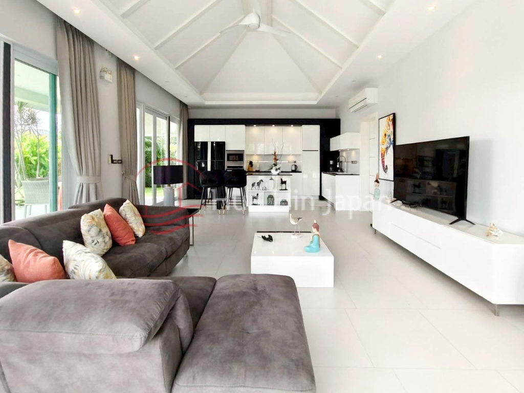 High-Quality and Eco friendly 3-Bedroom Pool Villa with large land for Sale in Ban Phu Thara, Hua Hin (Ready to move in) - Hua Hin - photo 8