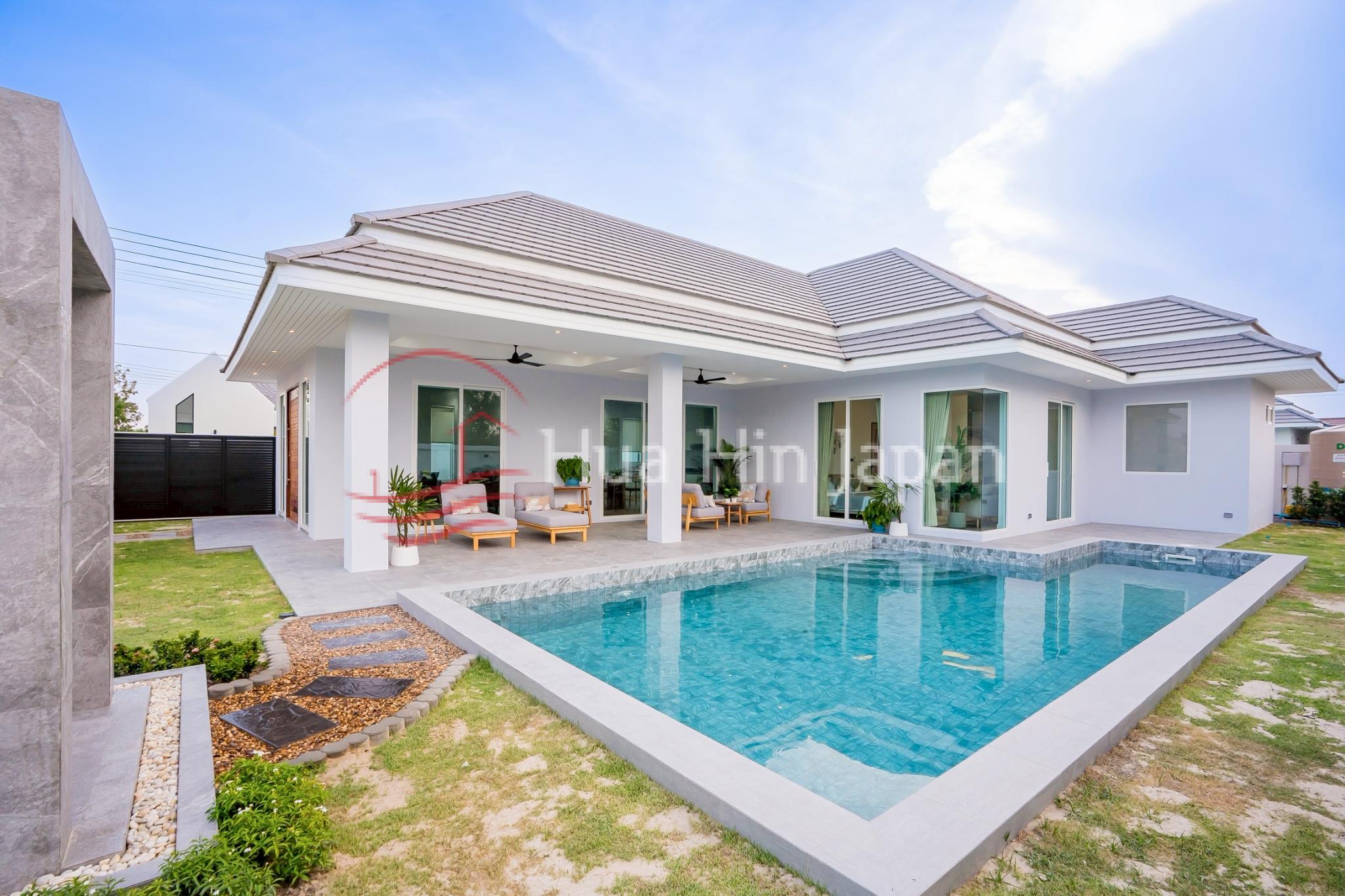 3 Bedroom Luxury Pool Villa swimming pool area