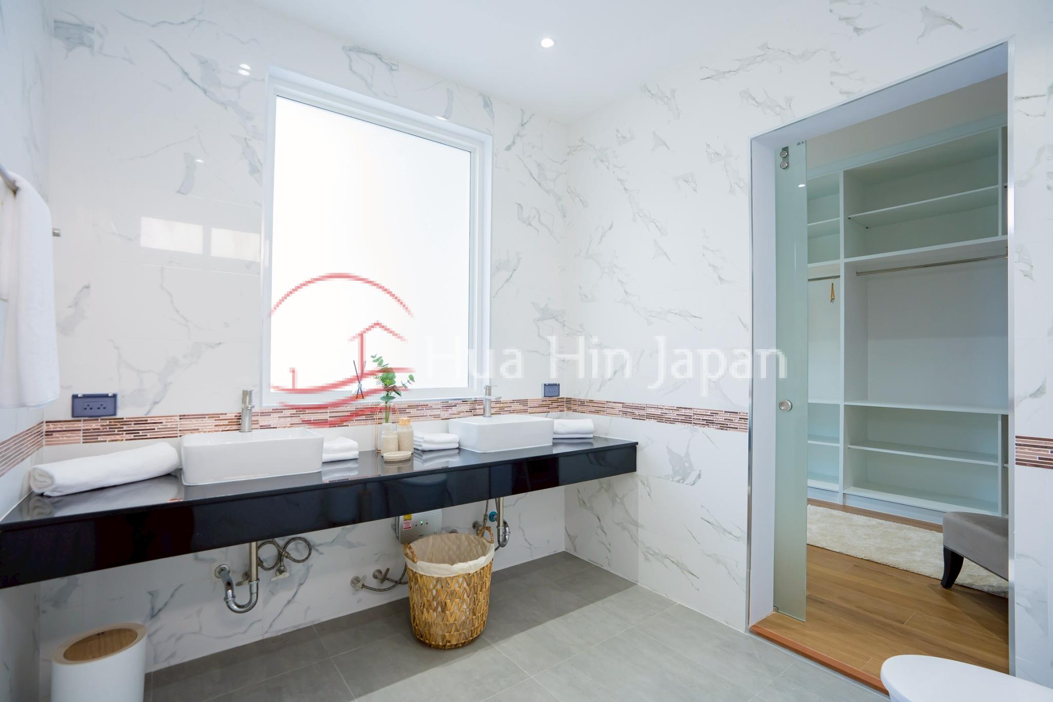 3 Bedroom Luxury Pool Villa bathroom