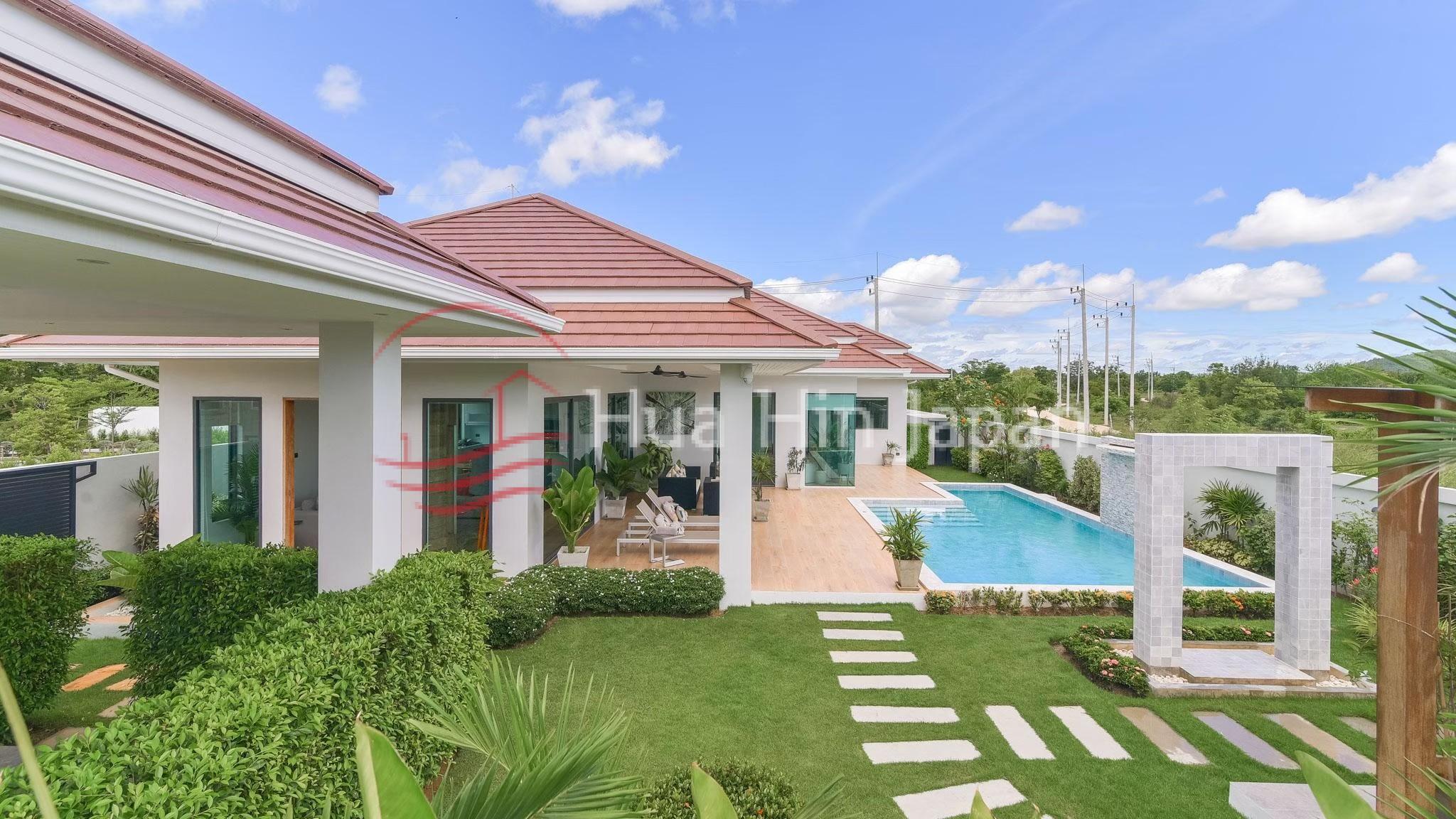 LINE_ALBUM_Villa C_250703_15 3 Bedroom Luxury Pool Villa full view