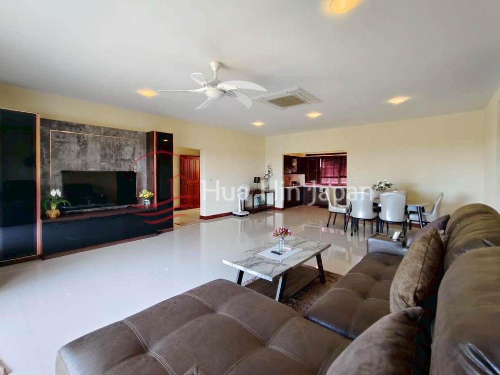 Newly Renovated 2-Bedroom Condo with Fairway, Mountain and Partial Sea Views at Palm Hills Golf Course - Cha-Am - photo 2