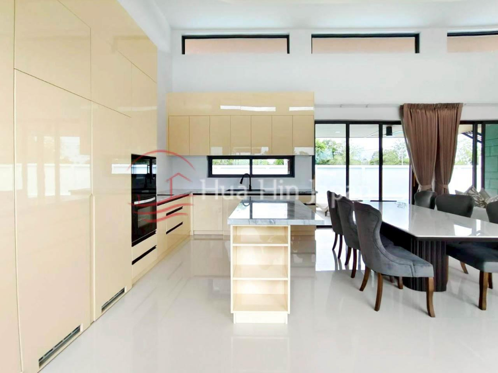 3 Bedroom Exquisite Pool Villa- Luxury Residence in Hua Hin for Sale (Off Plan ) - Hin Lek Fai - photo 10