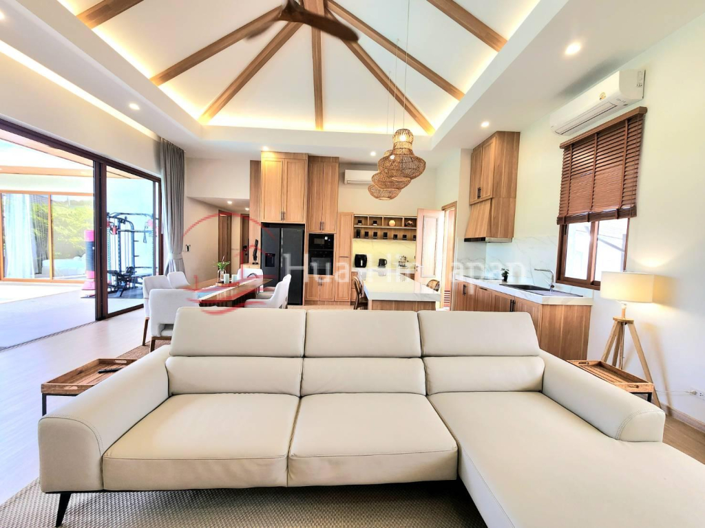 Luxury Resale Villa at Popular La Felice 1, near Pineapple Valley Golf, Hua Hin - Hua Hin - photo 12