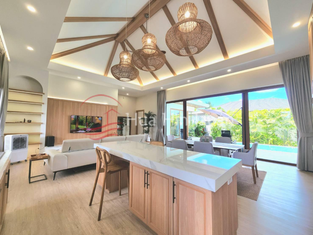 Luxury Resale Villa at Popular La Felice 1, near Pineapple Valley Golf, Hua Hin - Hua Hin - photo 6