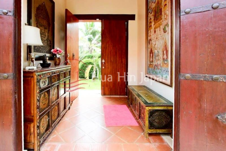 Spectacular Hua Hin Bali Style 5 Bedroom Home Over 1 Rai Land For Sale In Kao Kalok Near Beach - Hua Hin - photo 12