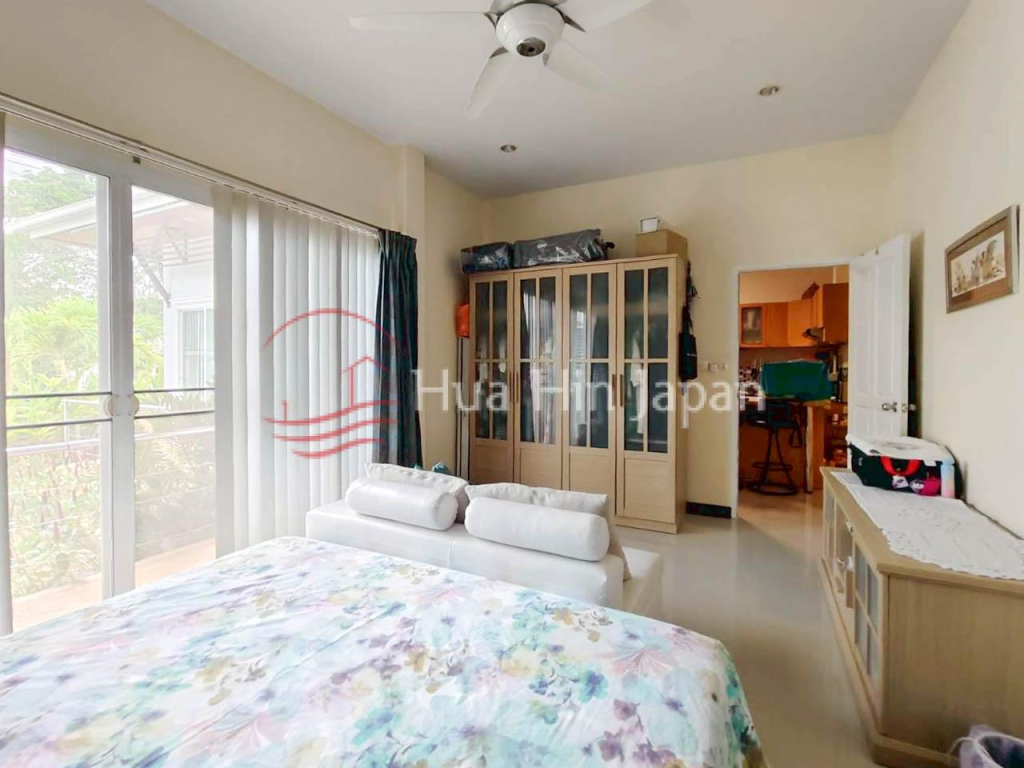 3 Bedroom House for Sale on Soi 70, Close to Hua Hin Centre and Hua Hin International School - Hin Lek Fai - photo 8