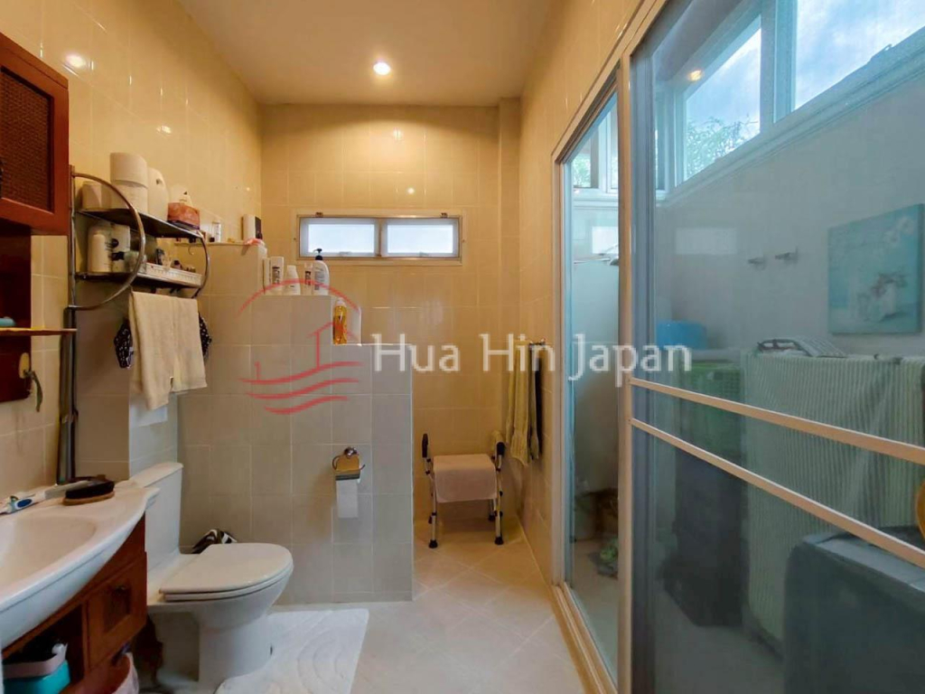 3 Bedroom House for Sale on Soi 70, Close to Hua Hin Centre and Hua Hin International School - Hin Lek Fai - photo 6