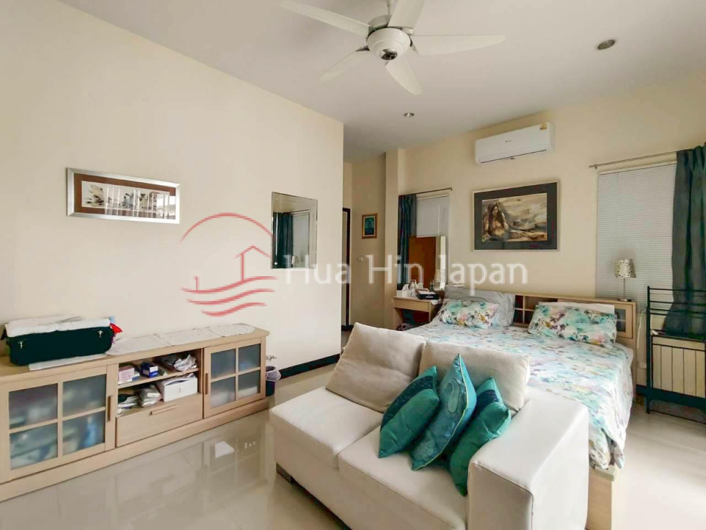 3 Bedroom House for Sale on Soi 70, Close to Hua Hin Centre and Hua Hin International School - Hin Lek Fai - photo 2