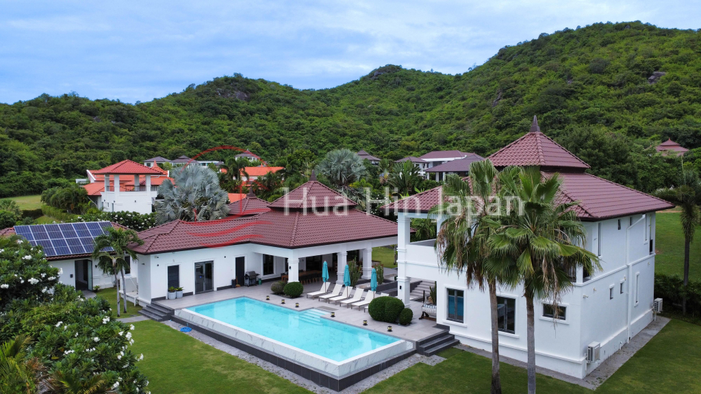 Elegant 5-Bedroom Villa in Prestigious BelVida Estates for Sale in Hua Hin – Fully Renovated & Move-In Ready - Khao Takiab, Thailand
