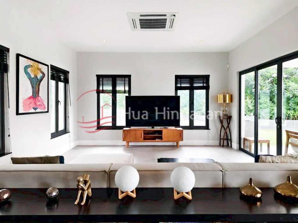 Elegant 5-Bedroom Villa in Prestigious BelVida Estates for Sale in Hua Hin – Fully Renovated &amp; Move-In Ready - Khao Takiab - photo 12