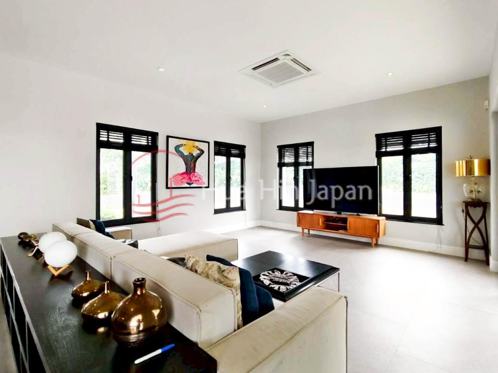 Elegant 5-Bedroom Villa in Prestigious BelVida Estates for Sale in Hua Hin – Fully Renovated &amp; Move-In Ready - Khao Takiab - photo 4