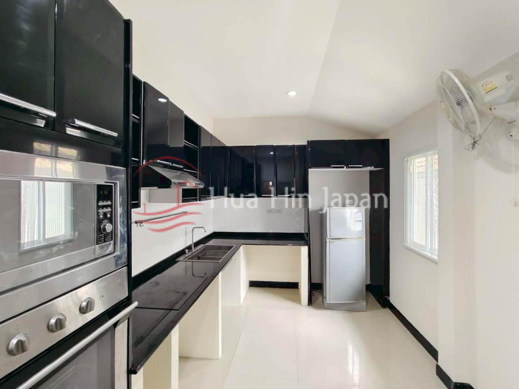 Hot Deal! 3-Bedroom Pool Villa for Sale Between Hua Hin and Pranburi – Unfurnished - Pranburi - photo 12