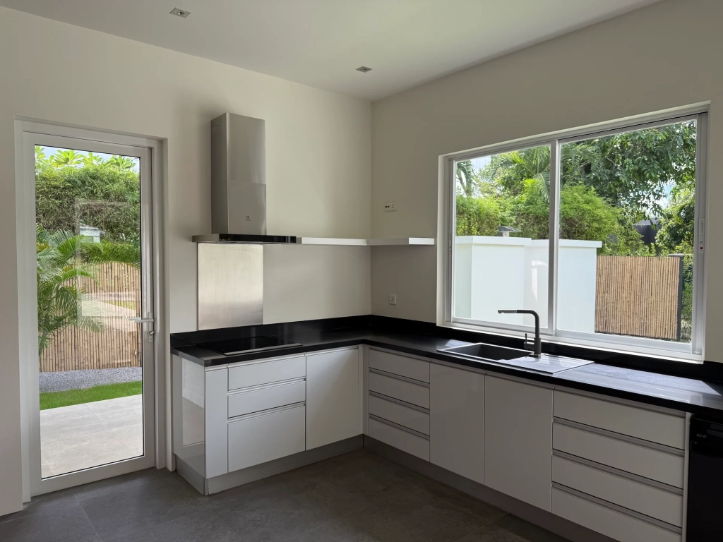Stylish Remodeled 3 Bedroom Park Villa ( Unfurnished) - Hua Hin - photo 3