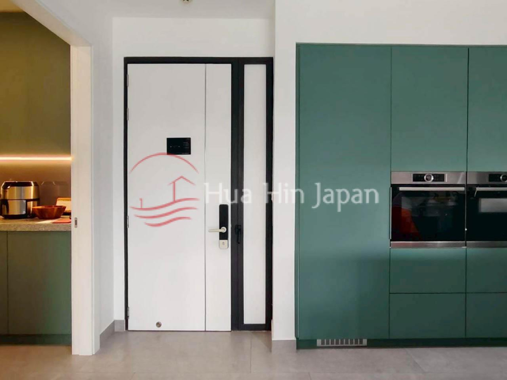 Stunning top-floor 2 bedroom condo overlooking Black Mountain Golf Course - Hua Hin - photo 14