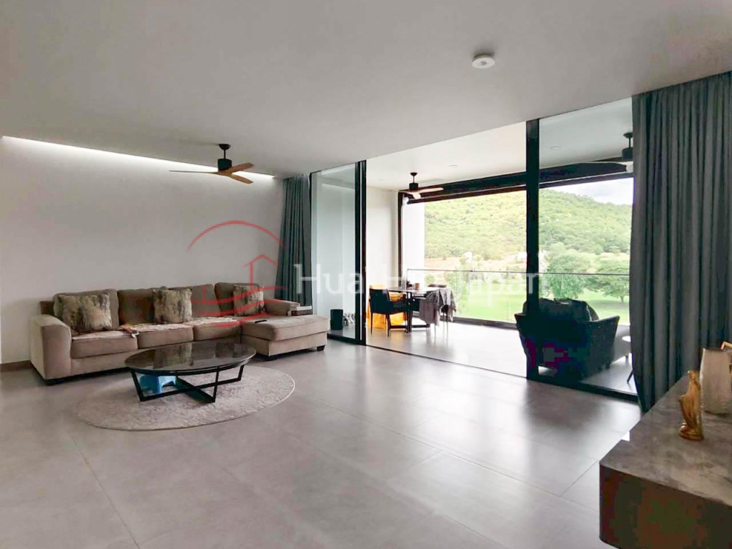 Stunning top-floor 2 bedroom condo overlooking Black Mountain Golf Course - Hua Hin - photo 13
