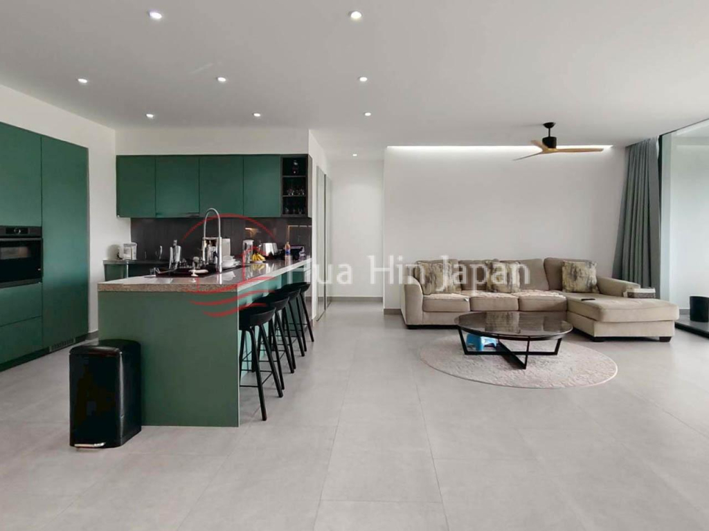 Stunning top-floor 2 bedroom condo overlooking Black Mountain Golf Course - Hua Hin - photo 12