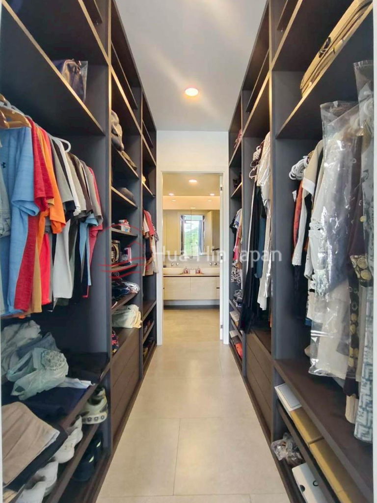 Stunning top-floor 2 bedroom condo overlooking Black Mountain Golf Course - Hua Hin - photo 7