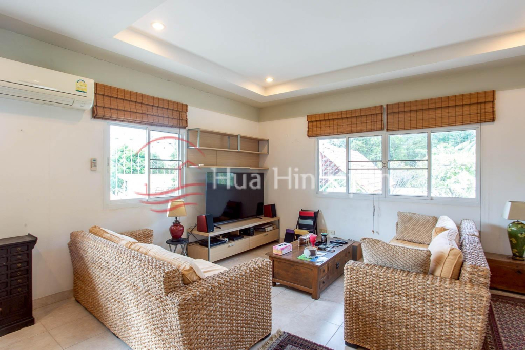 Great Location! 3 BDRM Villa on 2 Rai Land in Khao Tao, Hua Hin For Sale - Khao Tao - photo 11