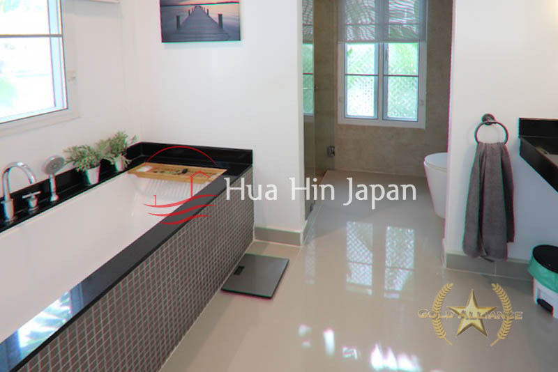 148 sqm Luxury Condo with Direct Pool Access for Sale in Sheraton Hua Hin - Cha-Am - photo 3