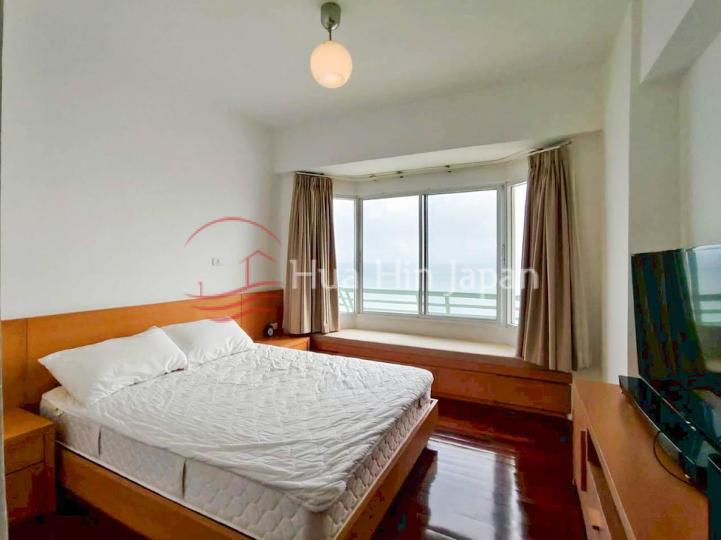 Rare Opportunity – 6 Bedroom 6 Bathroom Beachfront Penthouse for Sale in Khao Takiab, Hua Hin - Khao Takiab - photo 13