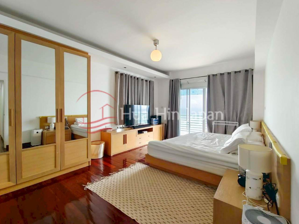 Rare Opportunity – 6 Bedroom 6 Bathroom Beachfront Penthouse for Sale in Khao Takiab, Hua Hin - Khao Takiab - photo 12