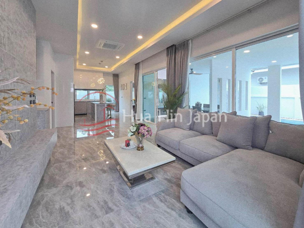 New 3 Bedroom Luxury Pool Villas in Soi 88, Close to Downtown Hua Hin (Completed & Semi-Completed) - Hin Lek Fai - photo 14