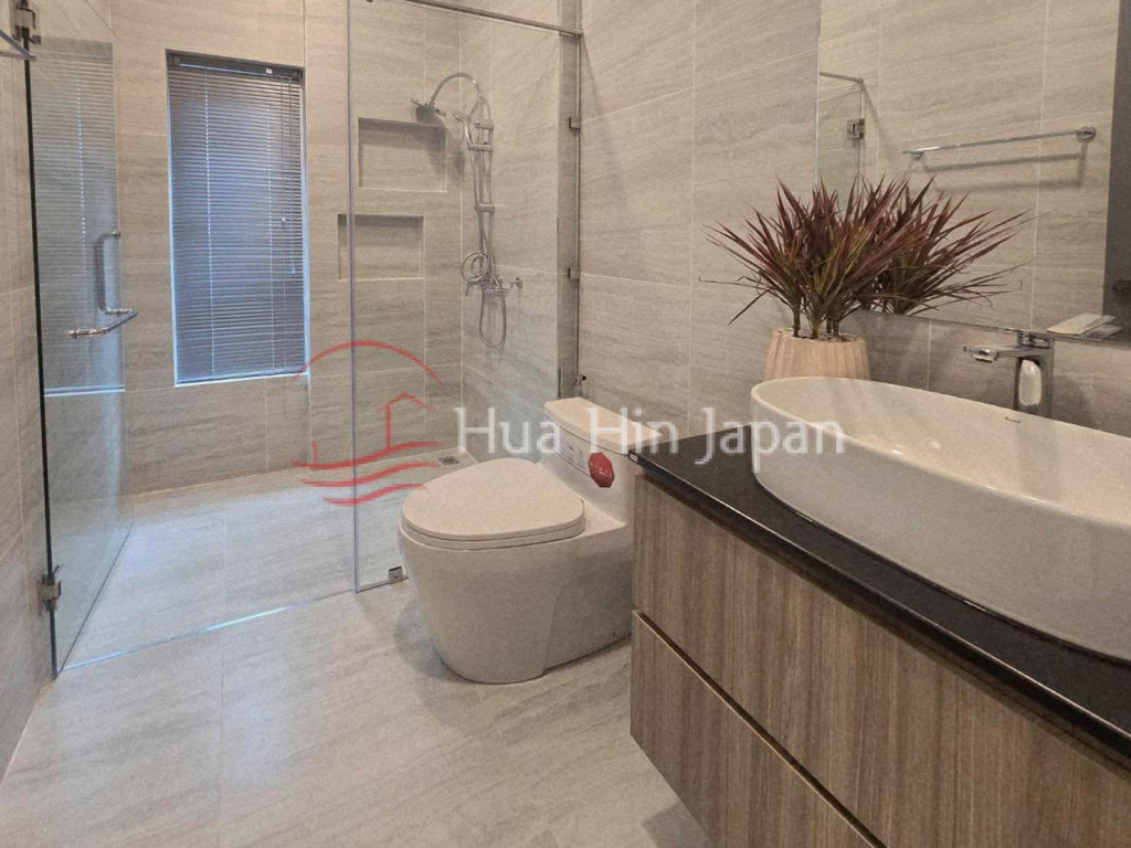 New 3 Bedroom Luxury Pool Villas in Soi 88, Close to Downtown Hua Hin (Completed & Semi-Completed) - Hin Lek Fai - photo 4