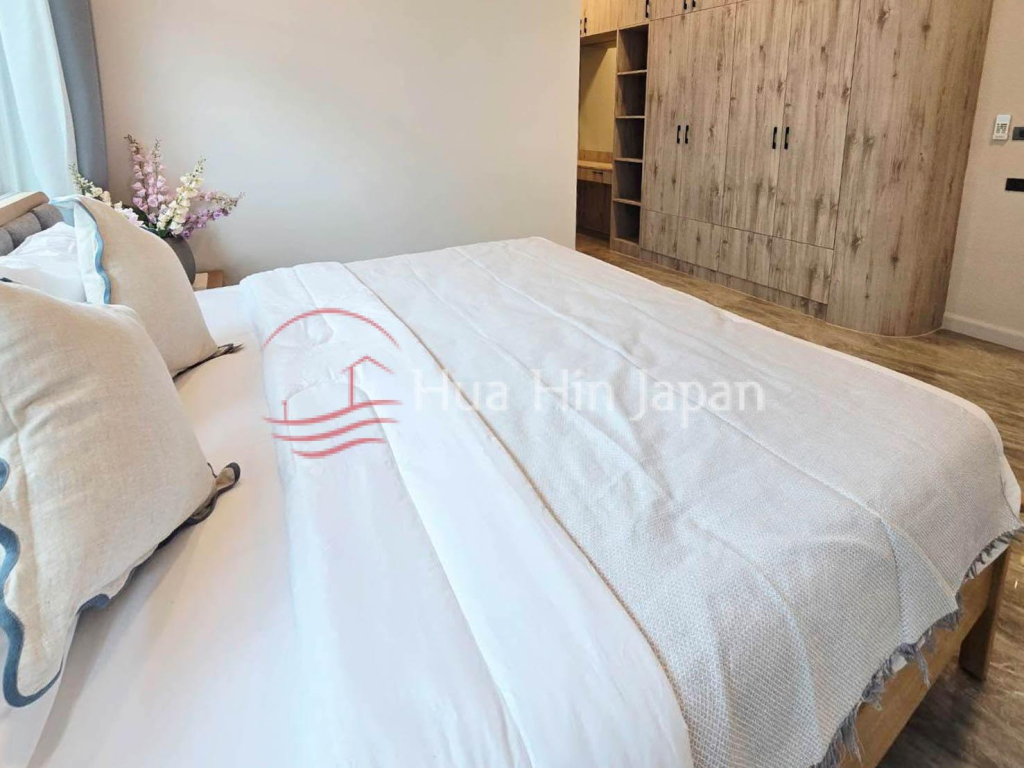 New 3 Bedroom Luxury Pool Villas in Soi 88, Close to Downtown Hua Hin (Completed & Semi-Completed) - Hin Lek Fai - photo 3