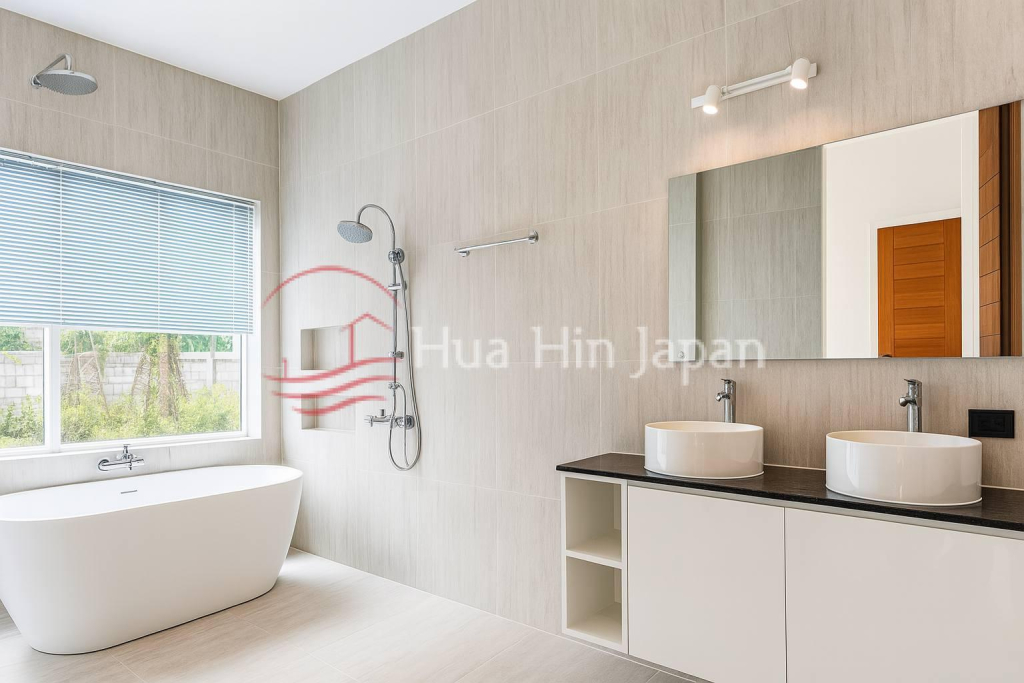 New 3 Bedroom Luxury Pool Villas in Soi 88, Close to Downtown Hua Hin (Completed & Semi-Completed) - Hin Lek Fai - photo 12