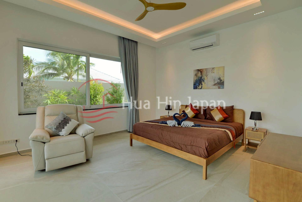 2 Bedroom Modern Pool Villa with Private Swimming Pool in Hua Hin City Centre (Complete) - Hua Hin - photo 4