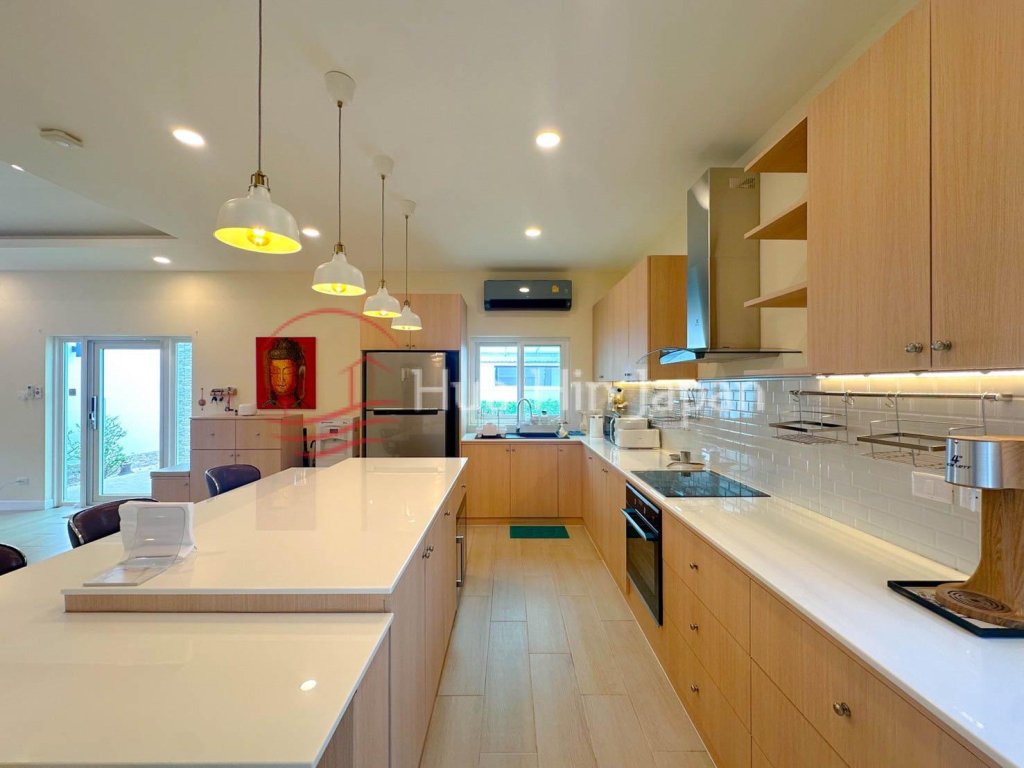 Beautifully Designed Modern L-Shaped Pool Villa with 26kW Solar System - Hua Hin - photo 16