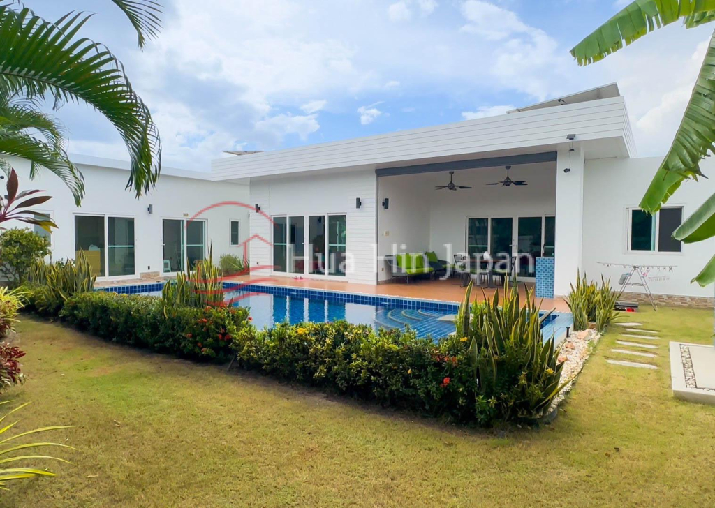 Beautifully Designed Modern L-Shaped Pool Villa with 26kW Solar System - Hua Hin - photo 1