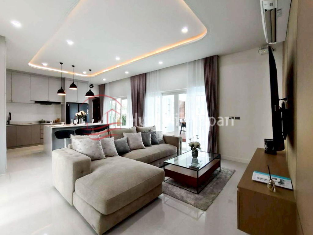 Central Location!  Newly Completed Fully Furnished Villa on Soi 102, just 1 km from BluPort Mall, Hua Hin for Sale - Soi 102 - photo 4