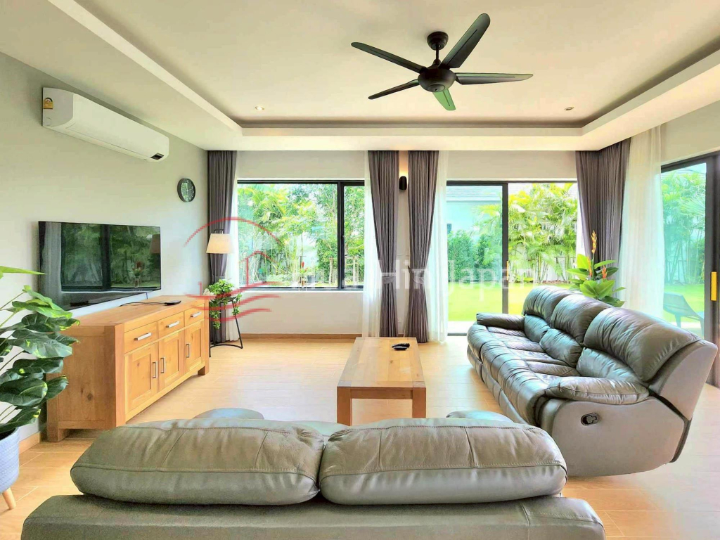 Spacious 4-Bedroom Villa for Sale in Soi 112, Hua Hin South - Hua Hin - photo 15