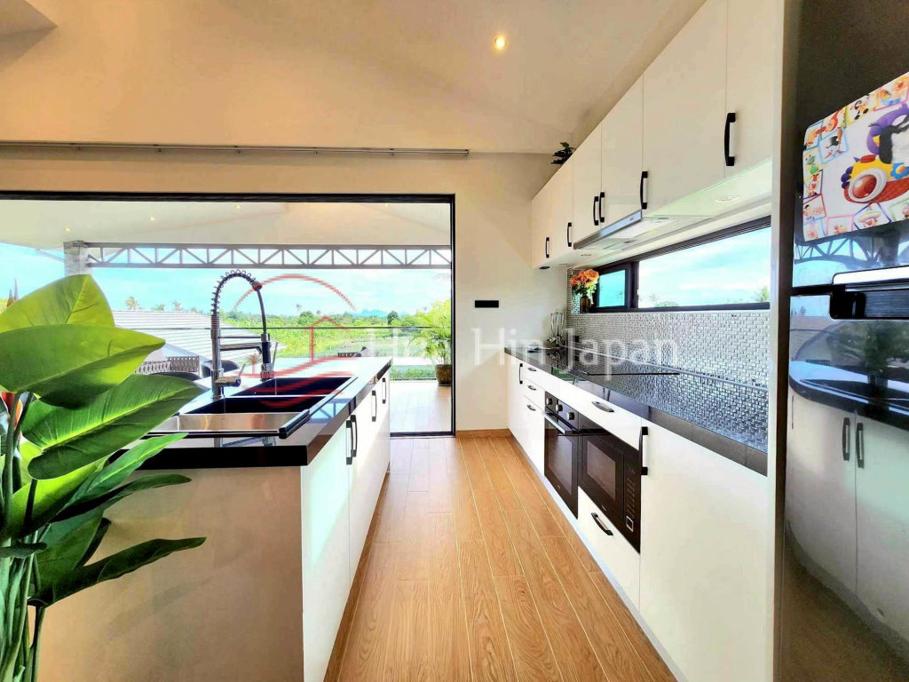 Spacious 4-Bedroom Villa for Sale in Soi 112, Hua Hin South - Hua Hin - photo 7