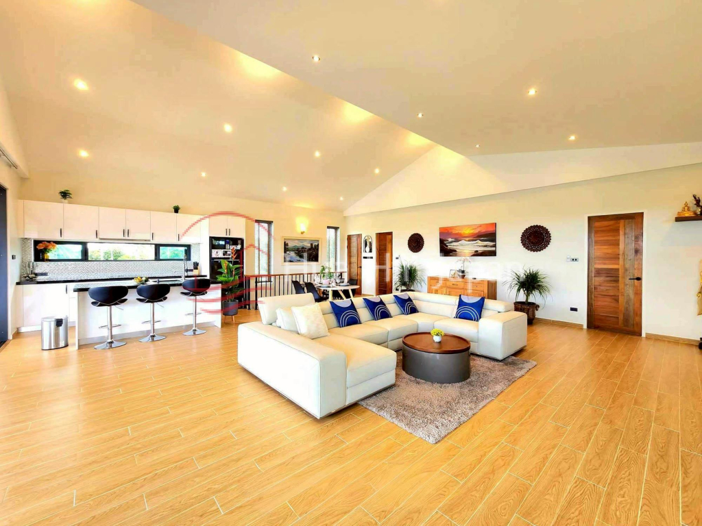 Spacious 4-Bedroom Villa for Sale in Soi 112, Hua Hin South - Hua Hin - photo 3