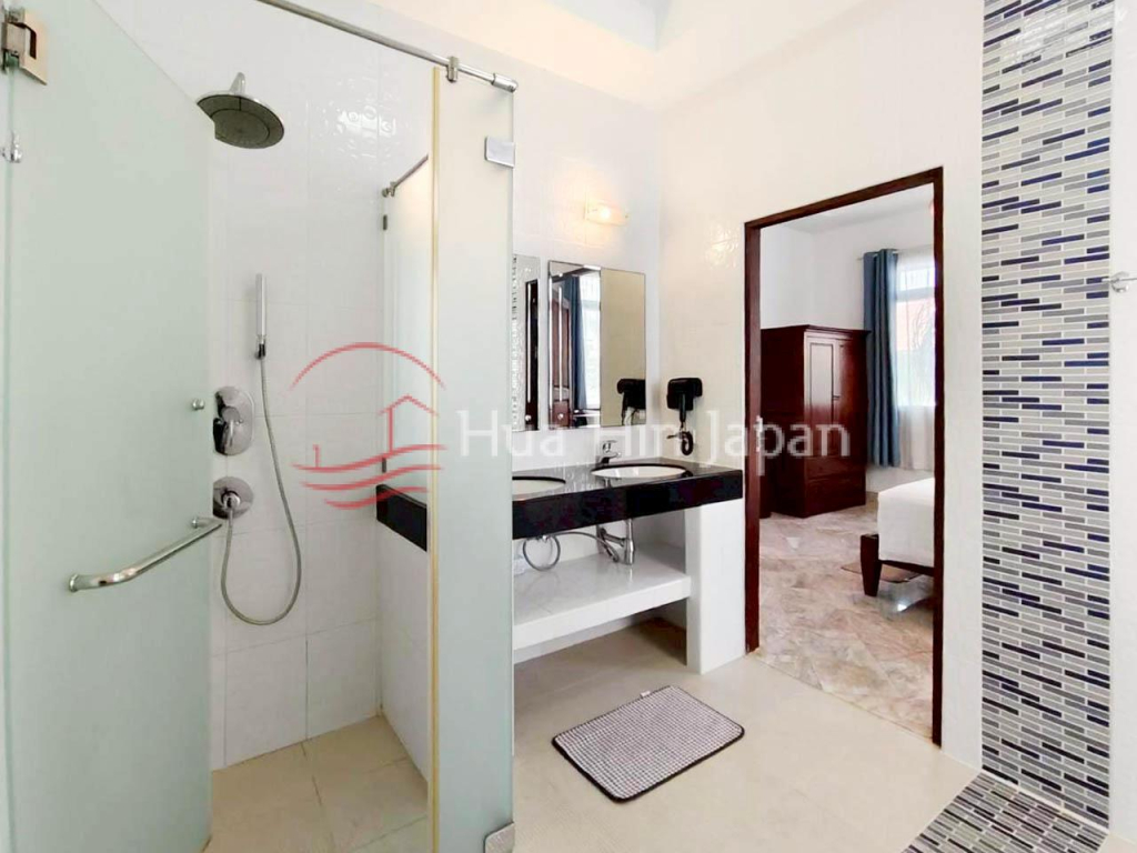Very Solid 5 Bedroom Two Story Pool Villa Close to Town / North of Hua Hin - Hua Hin - photo 11