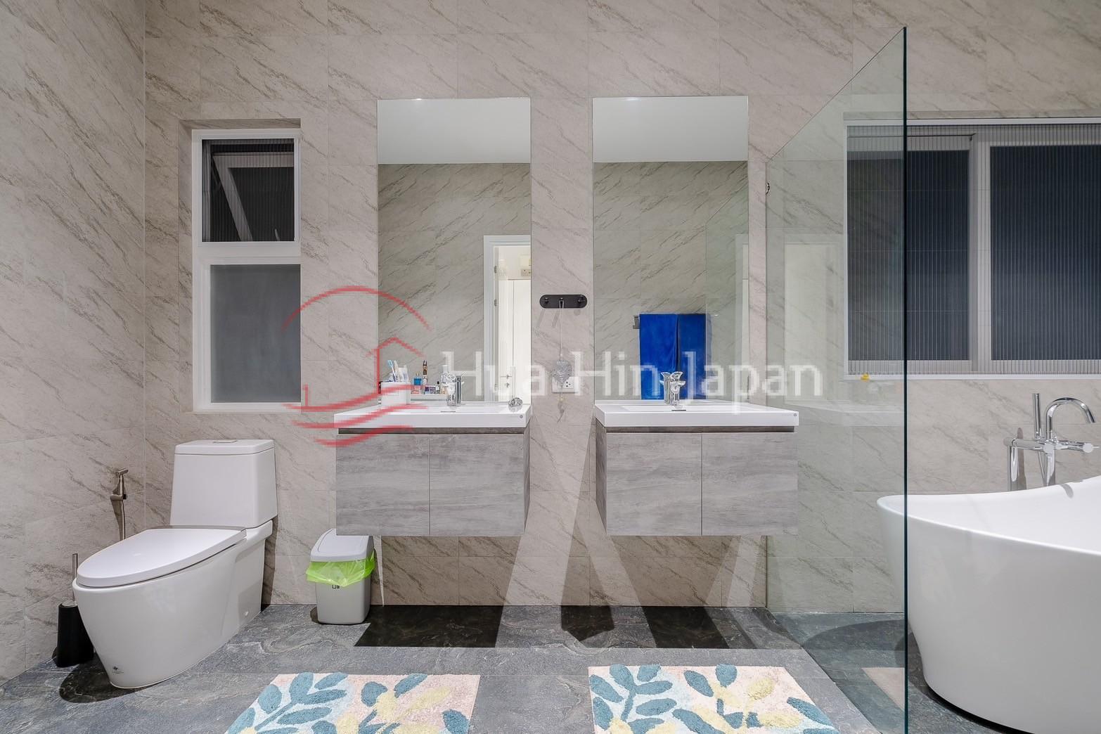 5 Bed 4 Bath Luxury Pool Villa wash room
