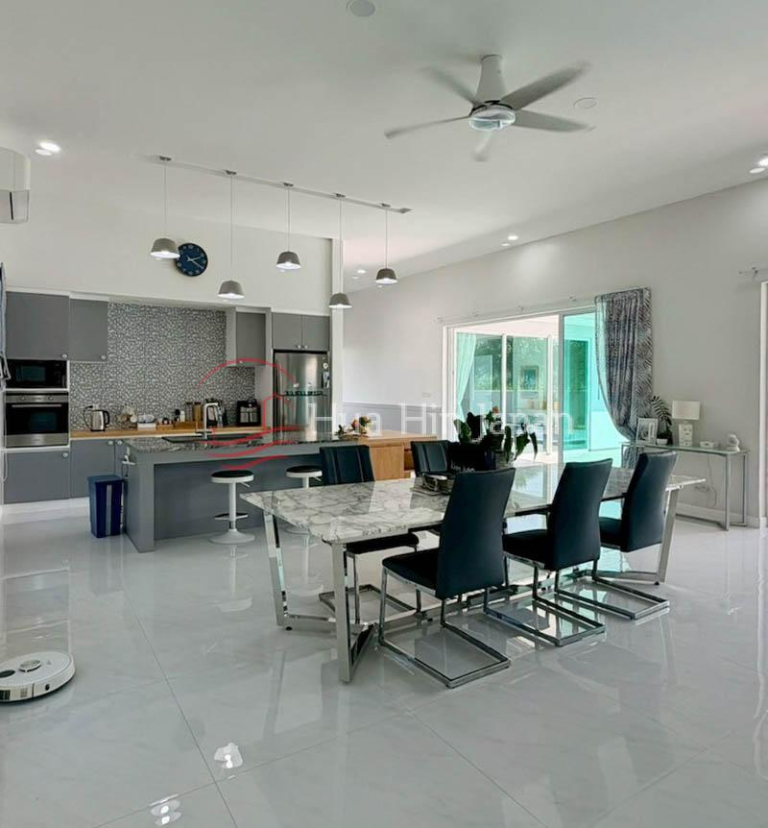 Luxury 4 bedroom pool villa on large land plot for sale Pak Nam Pran Hua Hin - Pranburi - photo 9