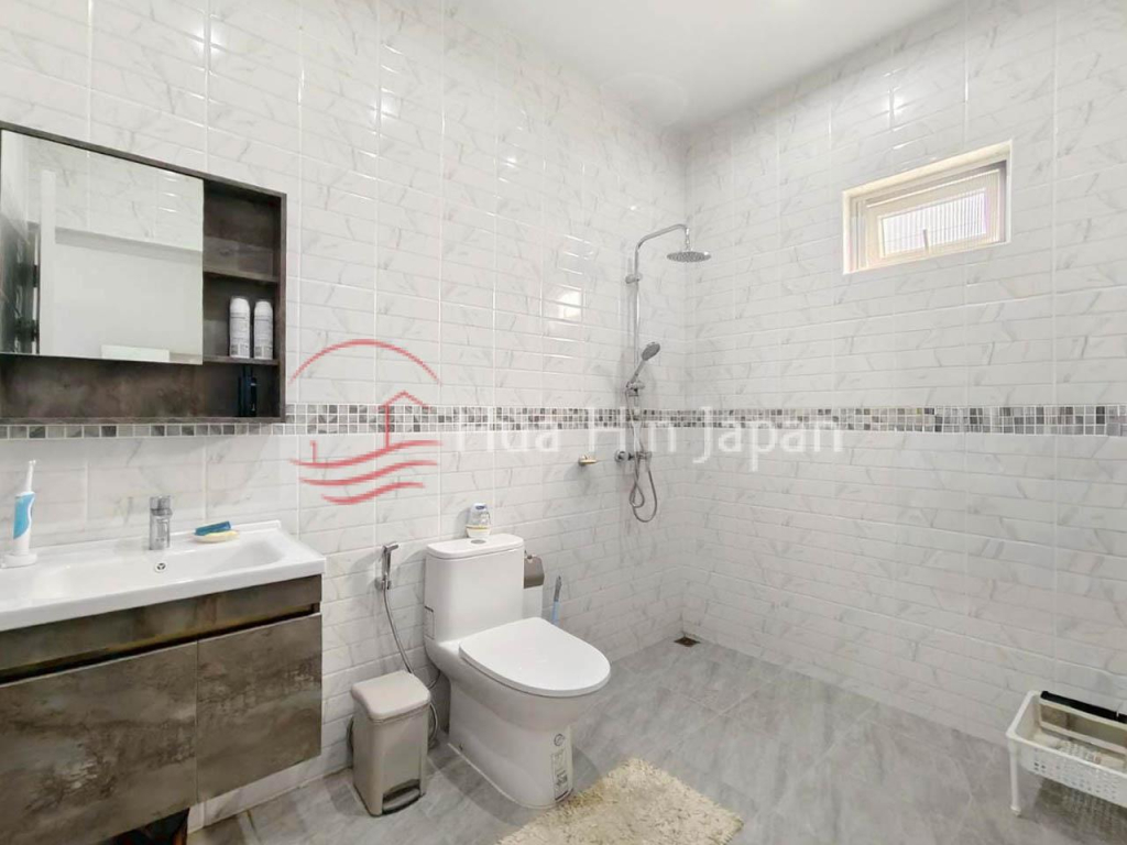 2 Bedroom House for Sale Between Hua Hin Soi 70 and 88, with Communal Pool - Hua Hin - photo 12