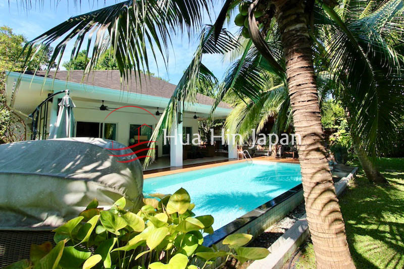 Spectacular 5 Bedroom 5 Bathroom Private Pool Villa