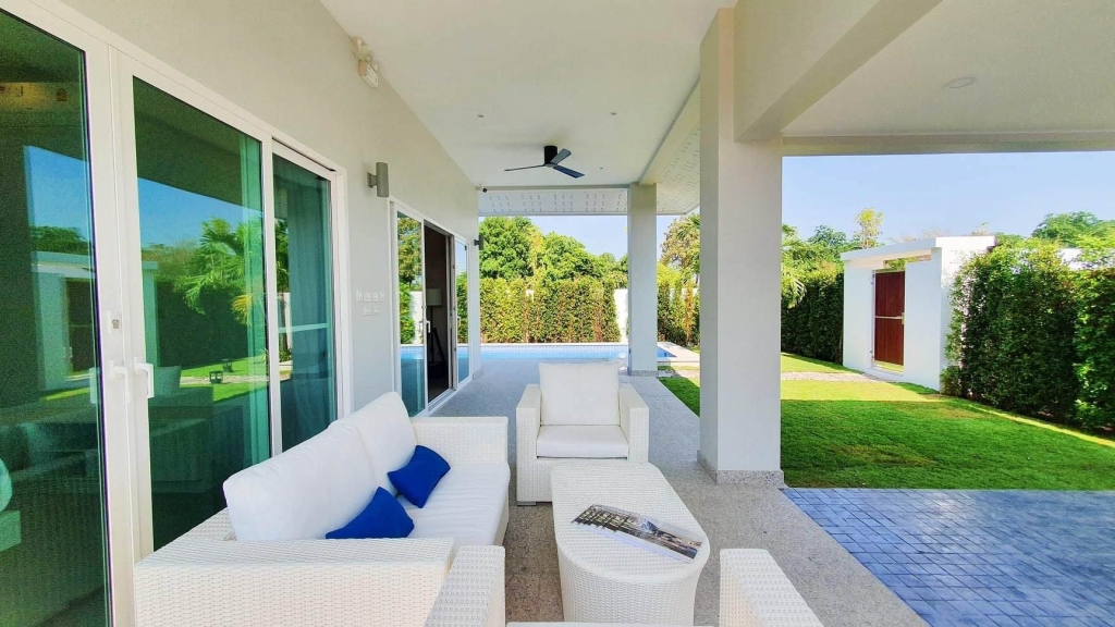 2 Bedroom Inviting Pool Villa with Solar System near Black Mountain Golf Course, Available for Sale (Off Plan) - Hin Lek Fai - photo 4